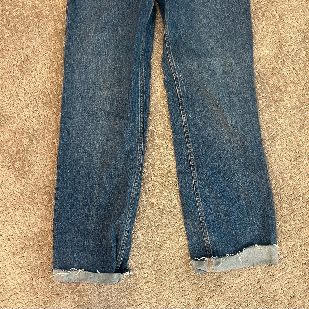 EUC Abercrombie & Fitch The '90s Relaxed Jean High Rise Size 29/8L - Picture 7 of 14